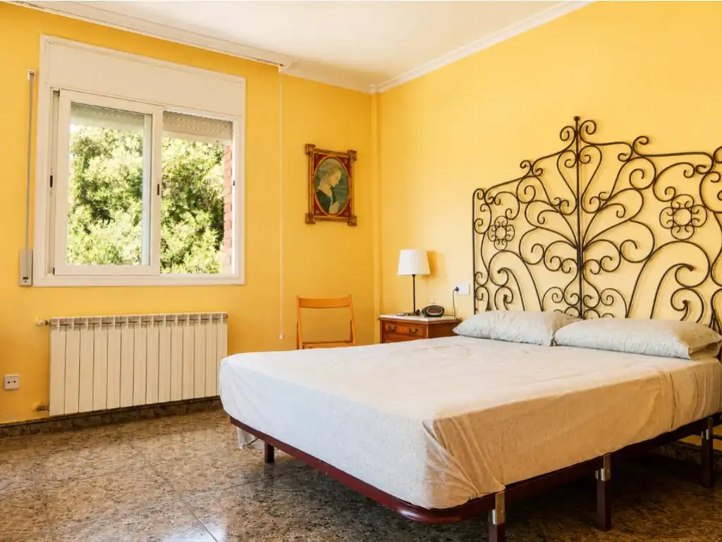 Bedroom of Houses for sale in Pineda de Mar