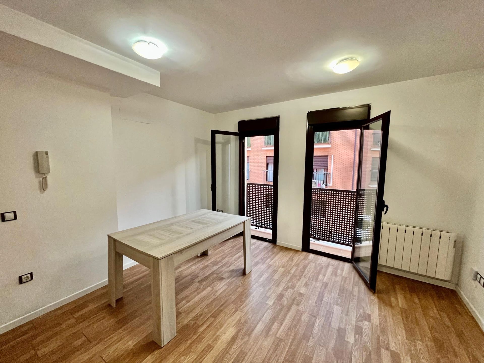 Dormitori de Pis de lloguer en Illescas amb Calefacció, Parquet i Moblat