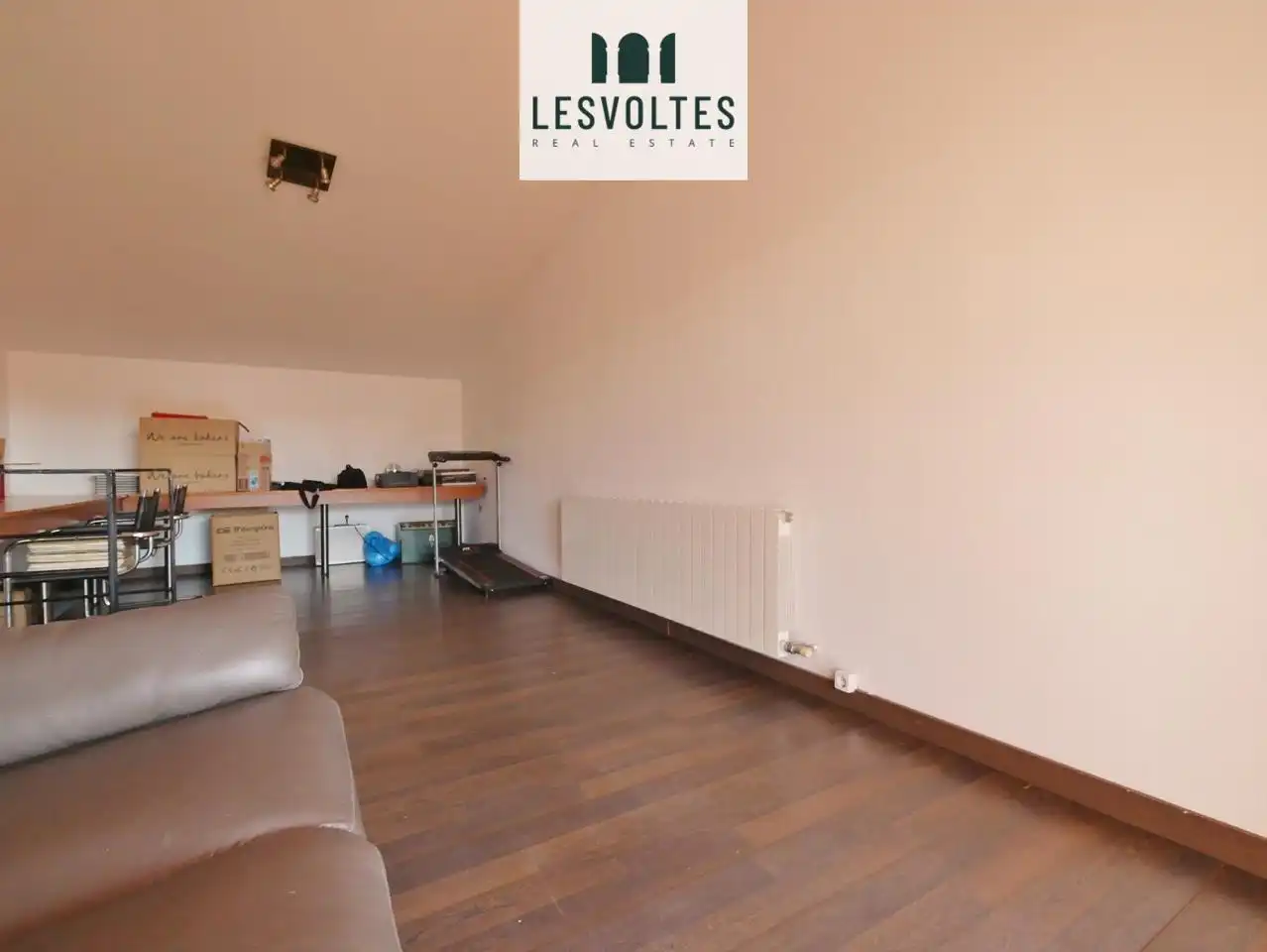 Piso en venta en Carrer de Bellcaire, La Punxa