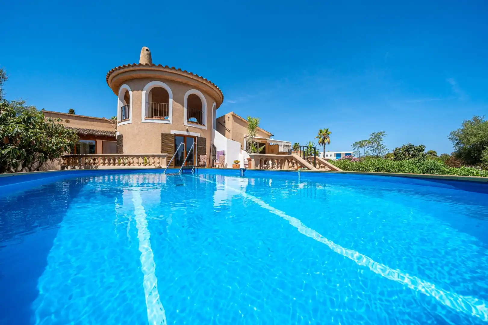 Villa con piscina in vendita a Carrer les Orquídies, imagen 8