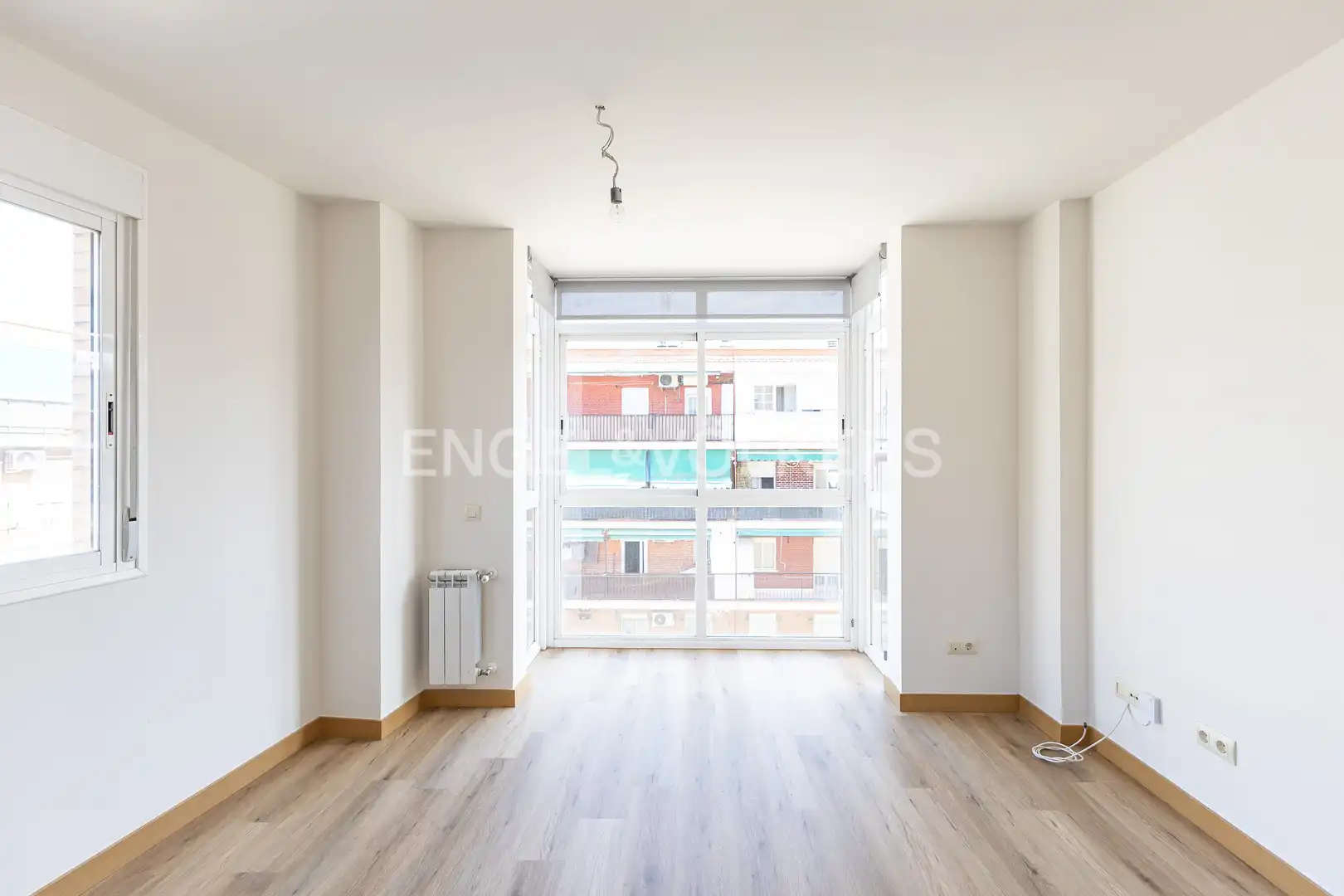 Flat for sale in  Madrid Capital  with Heating, Storage room and Swimming Pool