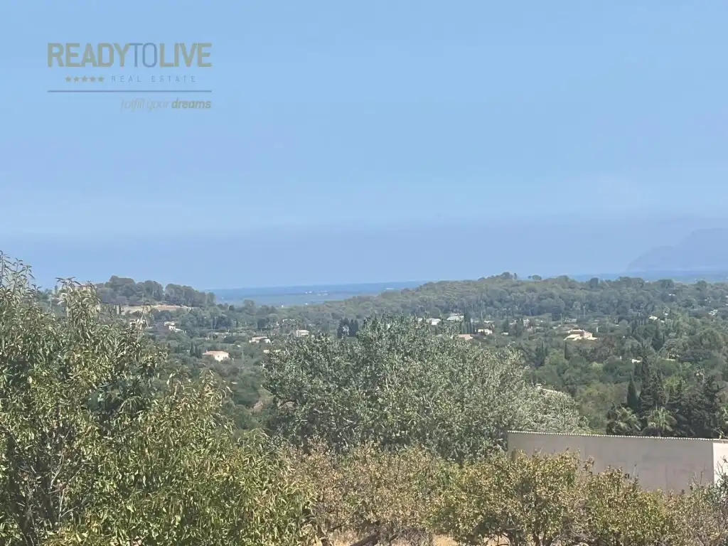 Finca rústica en venda en Selva amb Jardí privat