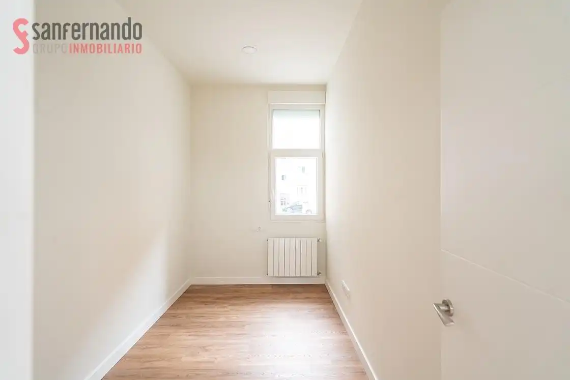 Habitación de Planta baja en venta en Santander con Calefacción