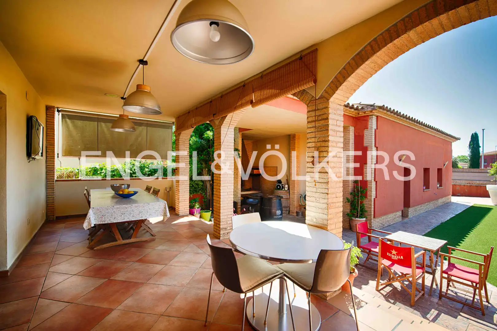 Terraza de Casa o chalet en venta en Navata con Aire acondicionado, Calefacción y Jardín privado