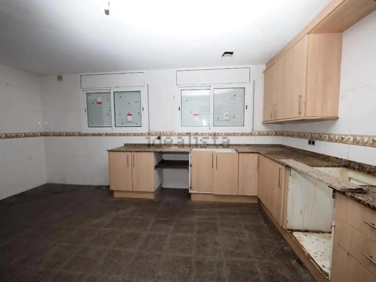 Cuina de Casa o xalet en venda en Cubelles amb Jardí privat i Terrassa