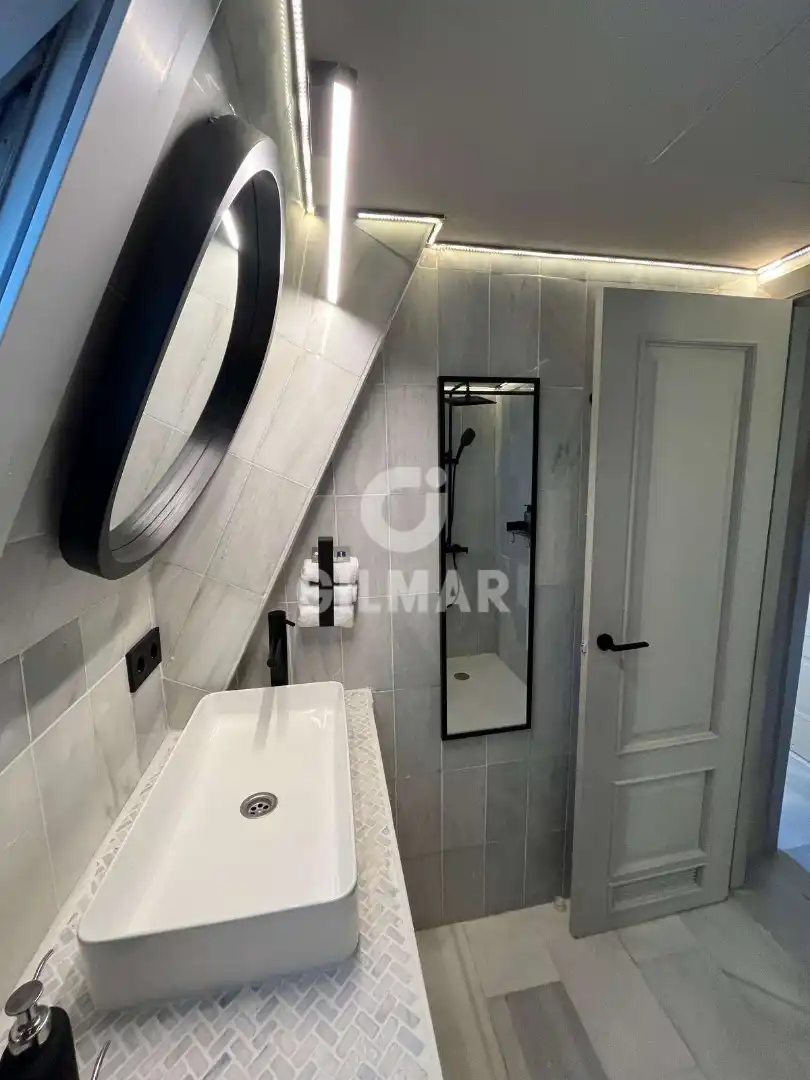Badezimmer von Wohnung zur Miete in El Puerto de Santa María mit Klimaanlage, Heizung und Terrasse