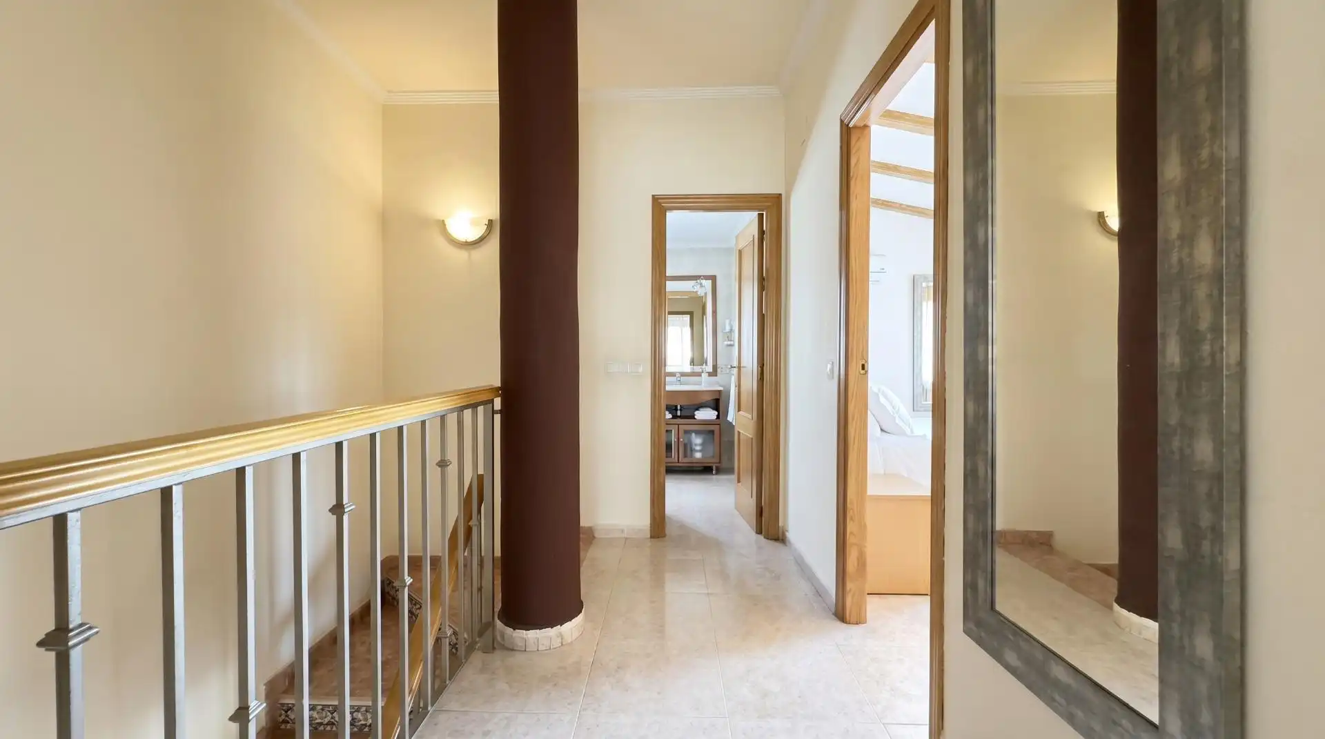 Casa o xalet en venda en La Pobla de Vallbona amb Aire condicionat, Calefacció i Jardí privat