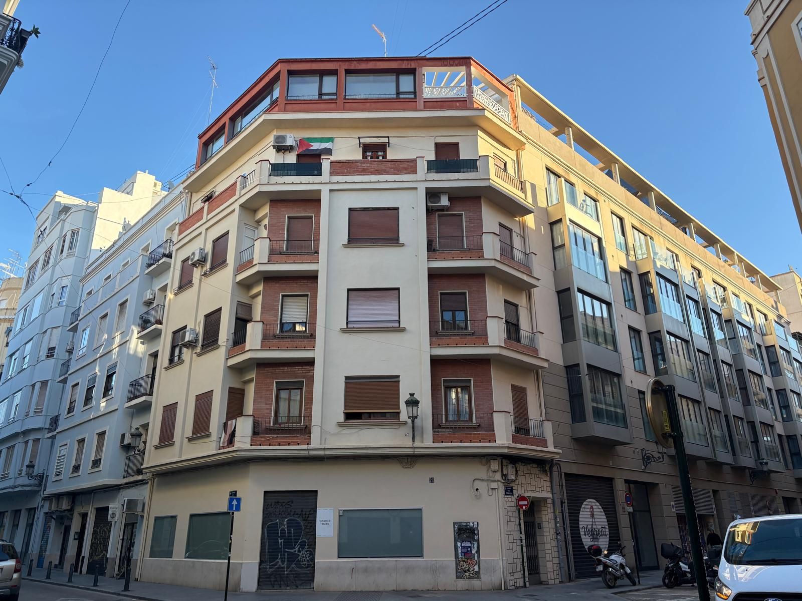 Exterior view of Flat for sale in  Valencia Capital  with Air Conditioner and Balcony