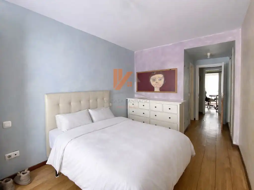 Habitación de Piso en venta en Santiago de Compostela  con Horno