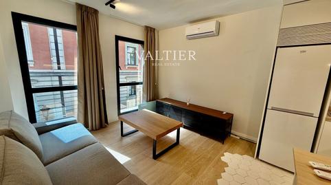 Photo 2 of Flat for rent in Prim, Justicia - Chueca,  Madrid Capital