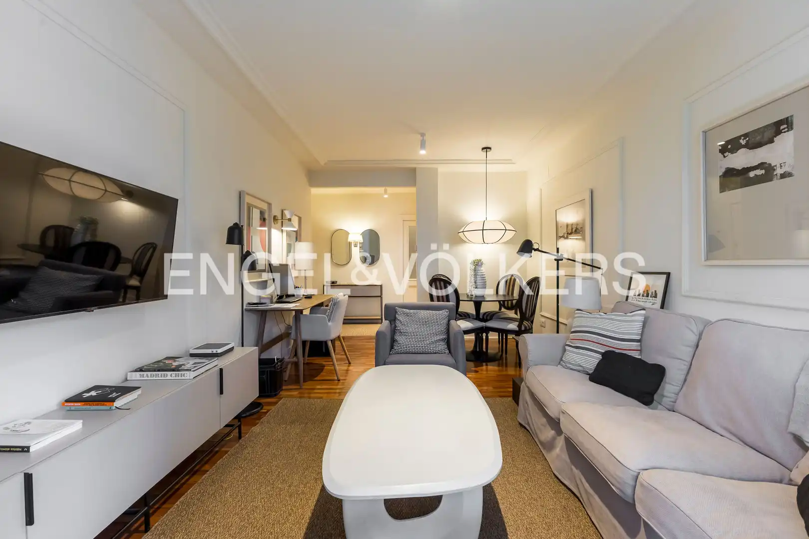 Living room of Flat for rent in Madrid  with Air Conditioner, Heating and Terrace