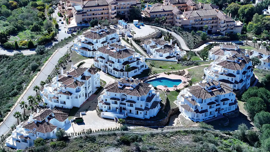 Vista exterior de Piso en venta en Marbella con Aire acondicionado, Calefacción y Terraza
