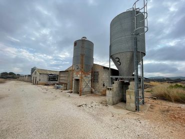 Nau industrial en venda a Calle Santa Isabel 9