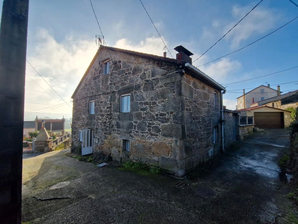 Exterior view of House or chalet for sale in Dodro  with Furnished