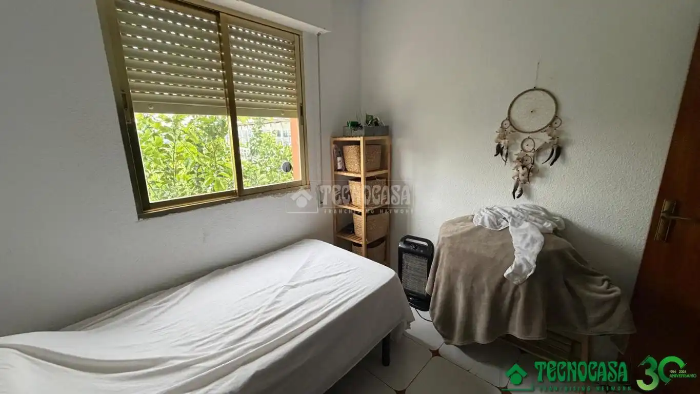 Habitación de Casa adosada en venta en Candeleda con Aire acondicionado, Terraza y Balcón