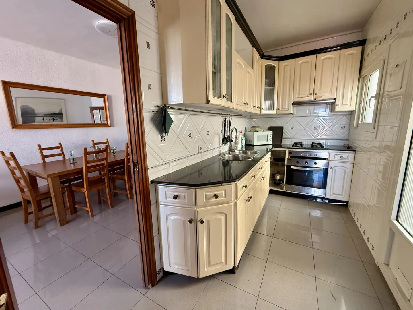 Küche von Dachboden zum Verkauf in Barcelona mit Heizung, Terrasse und Balkon