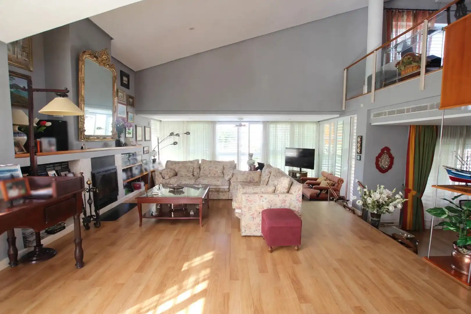 Sala de estar de Casa o chalet en venta en Jerez de la Frontera con Aire acondicionado, Jardín privado y Trastero