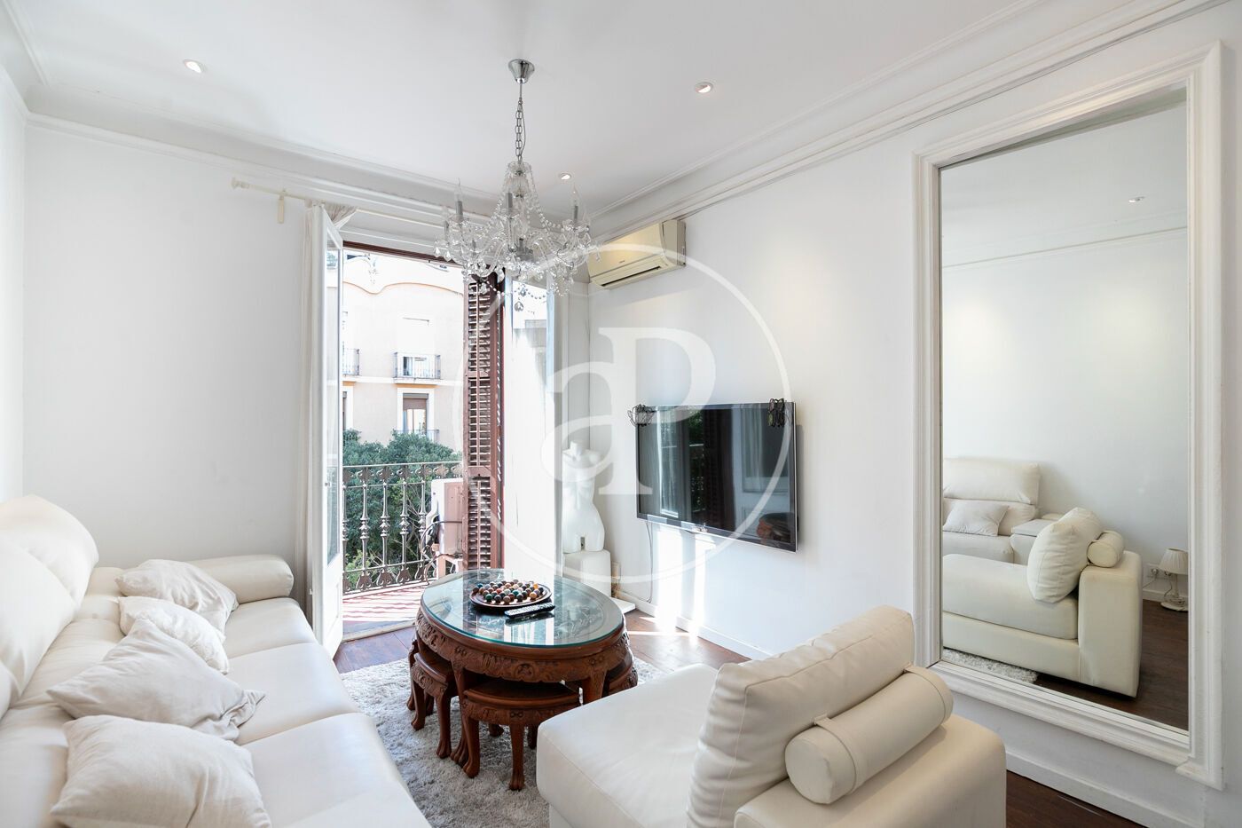 Vista exterior de Pis en venda en  Barcelona Capital amb Aire condicionat, Calefacció i Terrassa