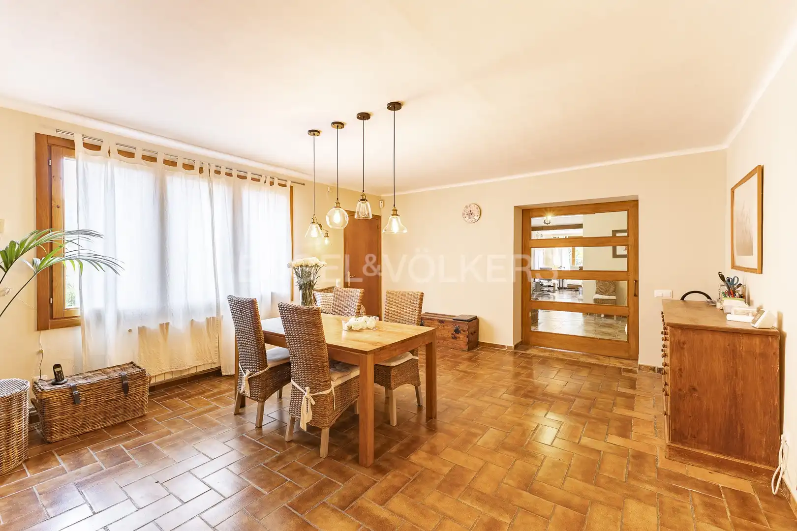 Comedor de Finca rústica en venta en Arenys de Munt con Aire acondicionado, Calefacción y Jardín privado
