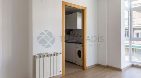 Recién reformado a estrenar !Luminoso piso de 64 m recién reformado a la venta en el distrito de Ciudad Lineal, Madrid.La vivienda, imatge 4