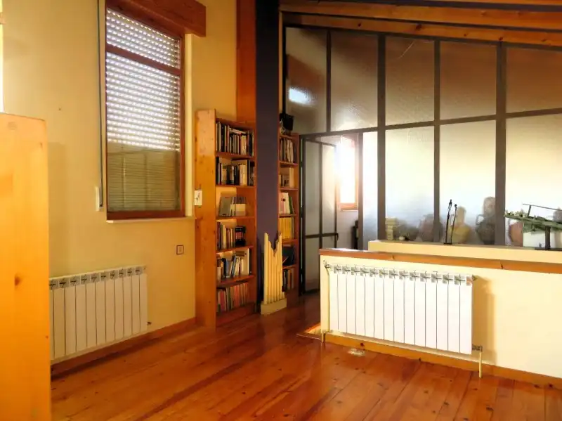 Casa o chalet en venta en Santa Cristina de Valmadrigal con Calefacción, Jardín privado y Trastero