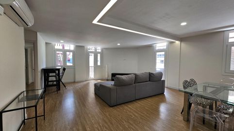 Foto 4 de Piso de alquiler en Calle Alfredo L Jones, 6, Santa Catalina - Canteras, Las Palmas de Gran Canaria