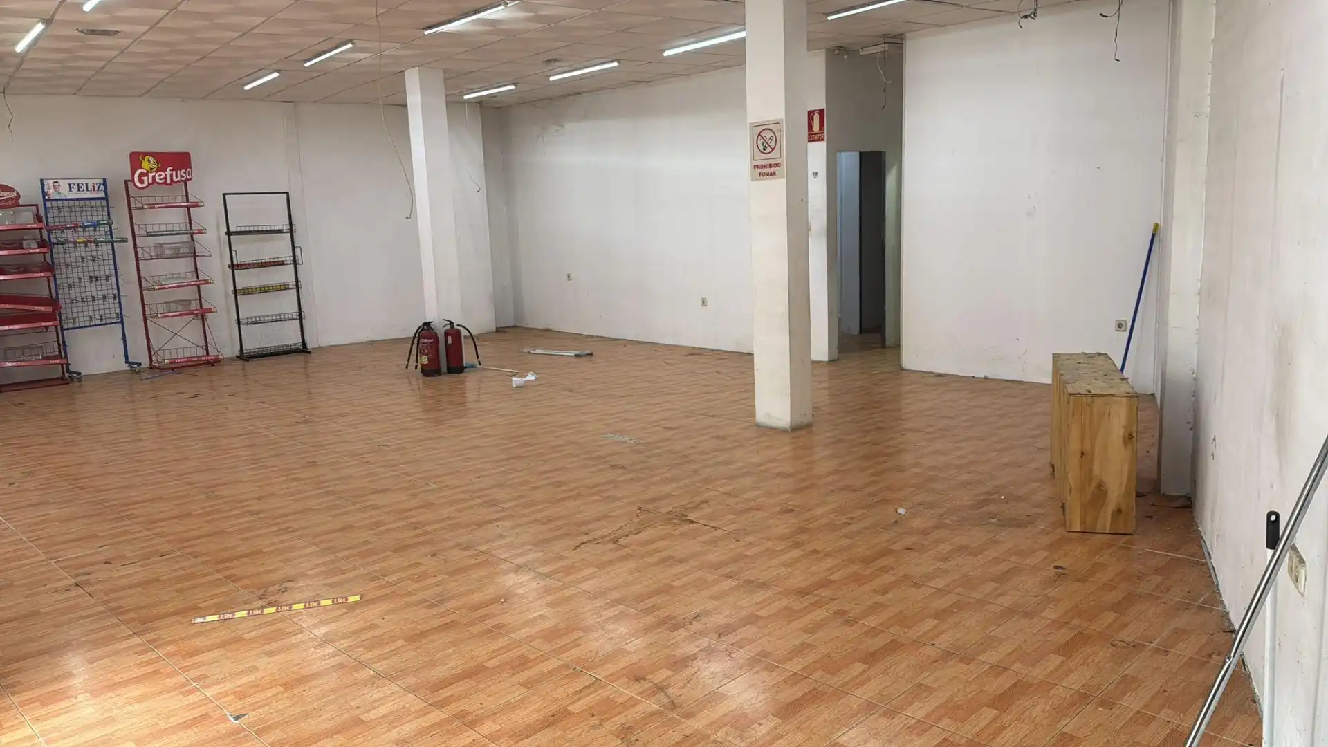 Local en venta en Calle de la Fuente, 2, El Molar (Madrid)