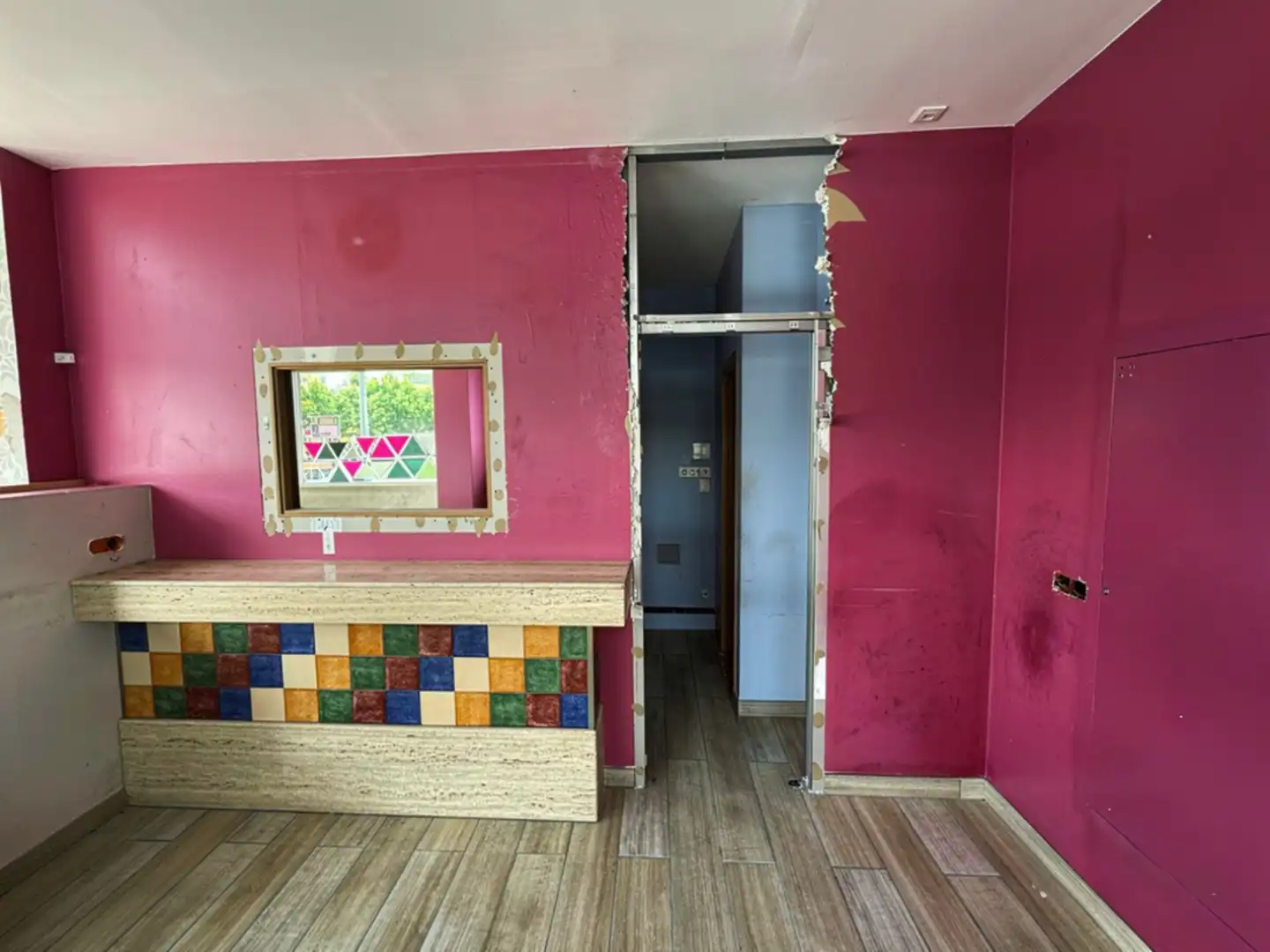 Dormitori de Local de lloguer en León Capital  amb Parquet i Alarma