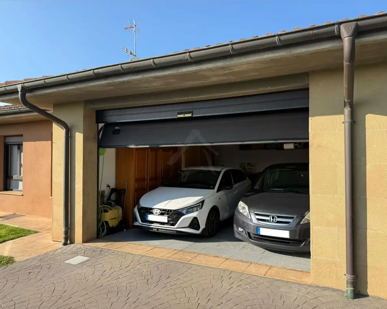 Parking of Houses for sale in Laguardia  with Heating and Private garden