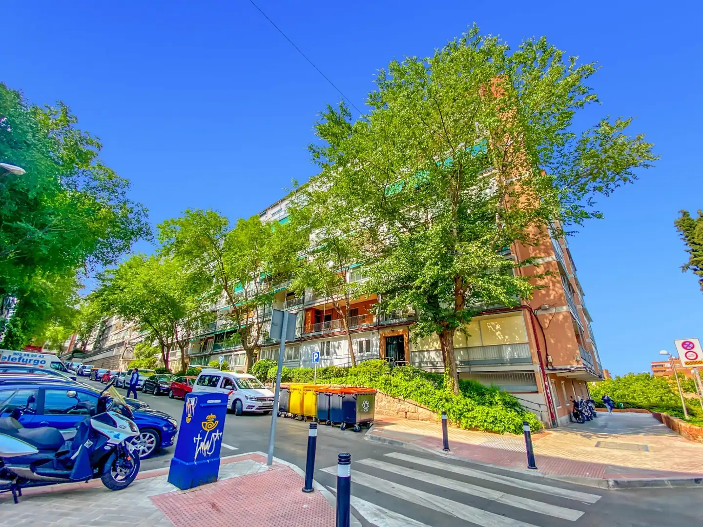 Vista exterior de Pis en venda en  Madrid Capital amb Calefacció i Terrassa