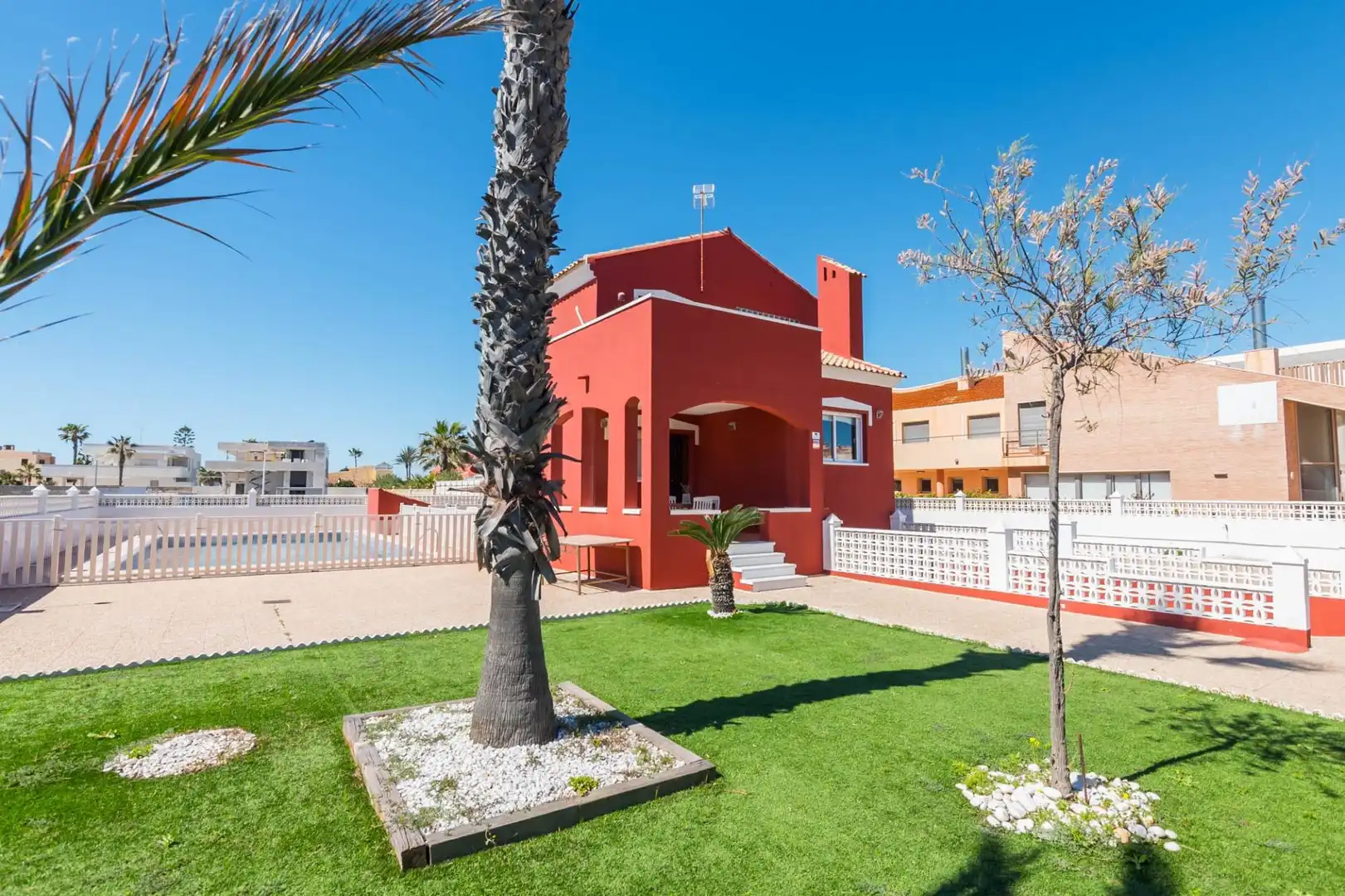 Vista exterior de Casa o chalet en venta en La Manga del Mar Menor con Aire acondicionado, Calefacción y Jardín privado