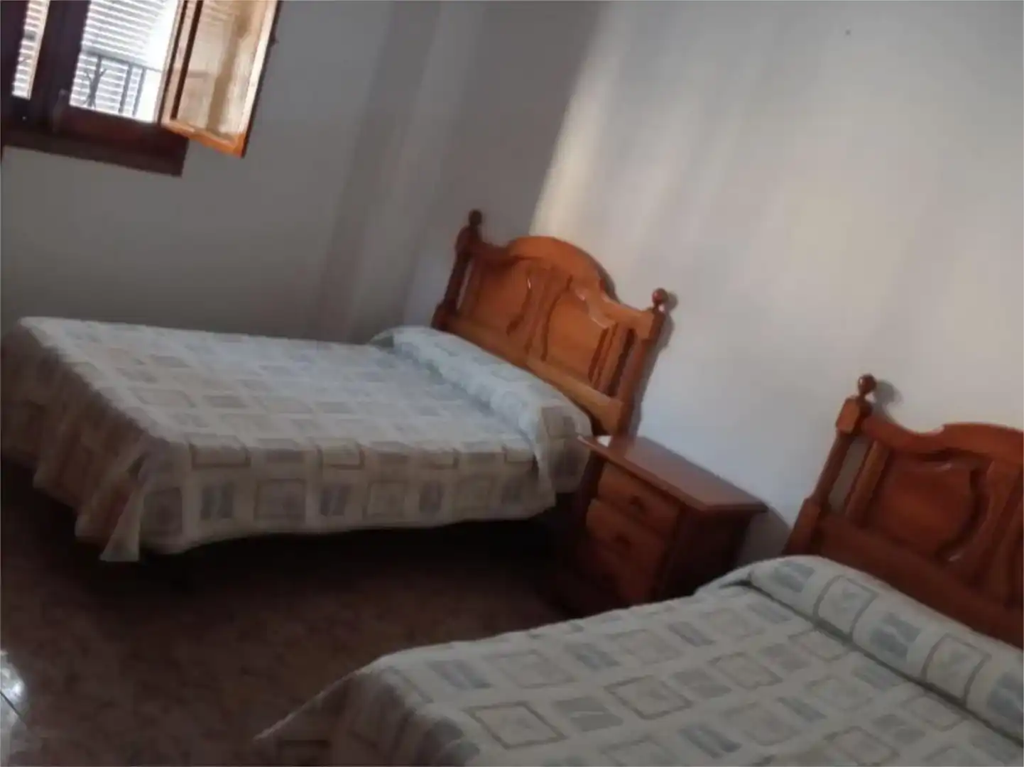 Habitación de Piso de alquiler en Luque con Amueblado