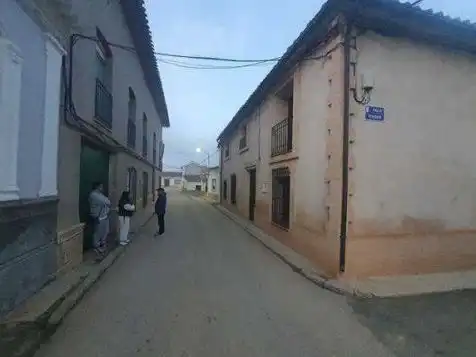 Casa rústica en venta en Calle Mayor 3, imagen 2