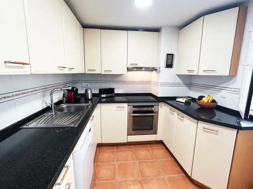 Kitchen of Flat for rent in Marbella  with Air Conditioner, Heating and Terrace