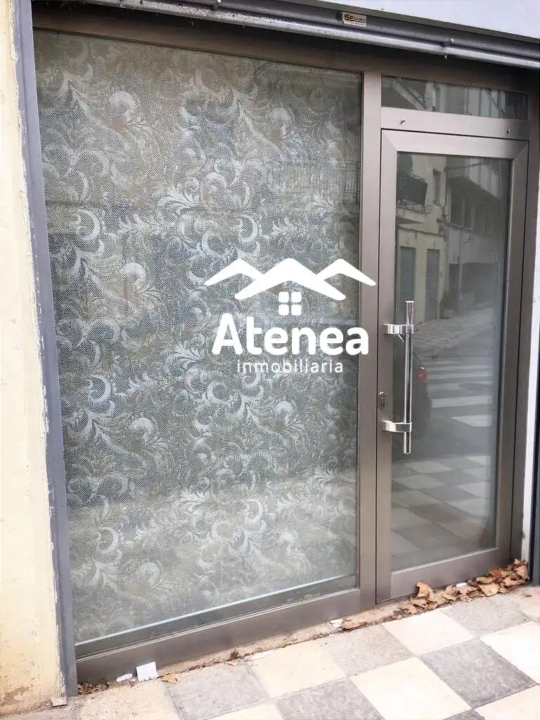 Vista exterior de Local en venta en  Albacete Capital