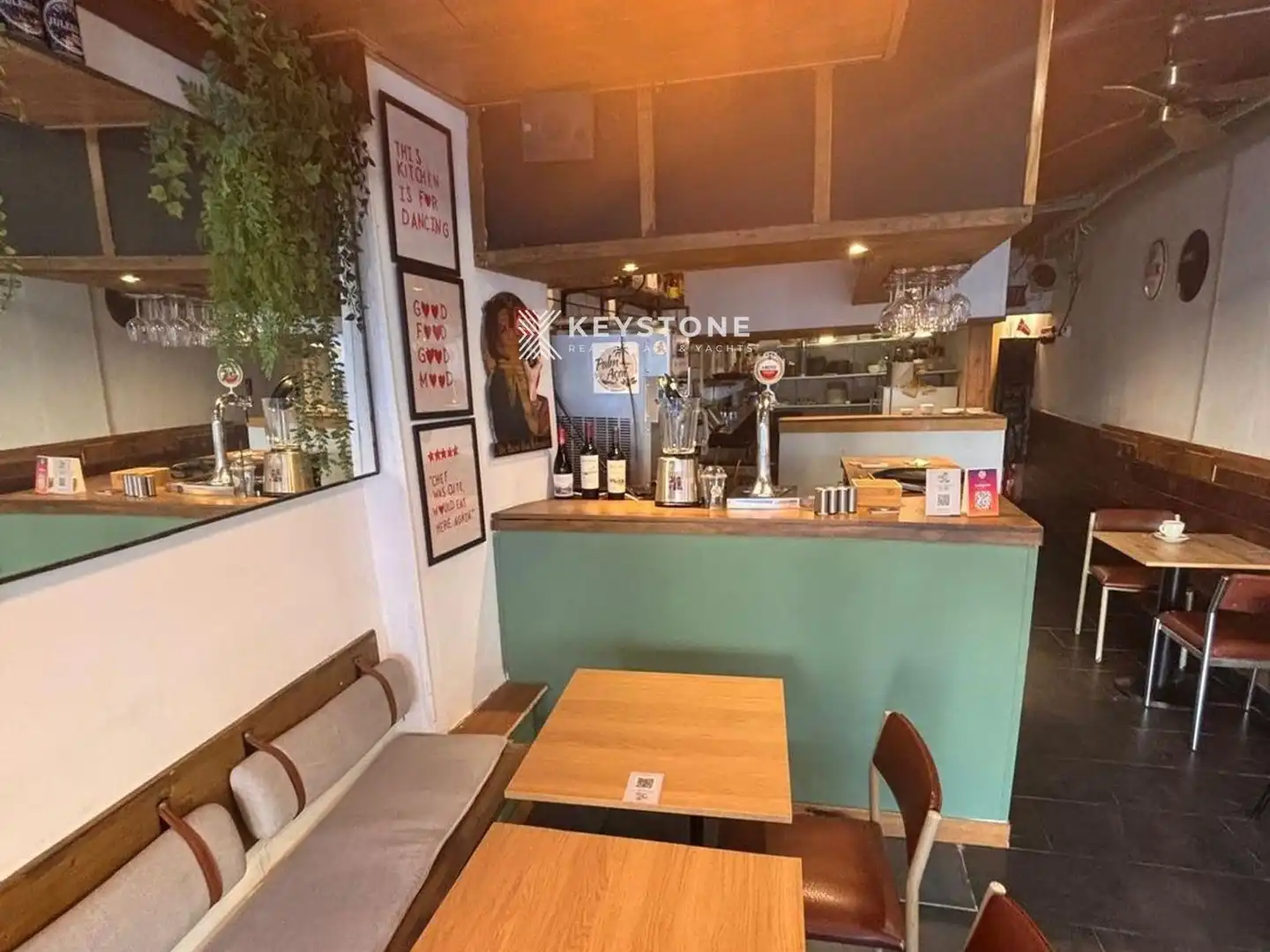 Local comercial en traspàs a AVENIDA DE JOAN MIRÓ, imagen 5