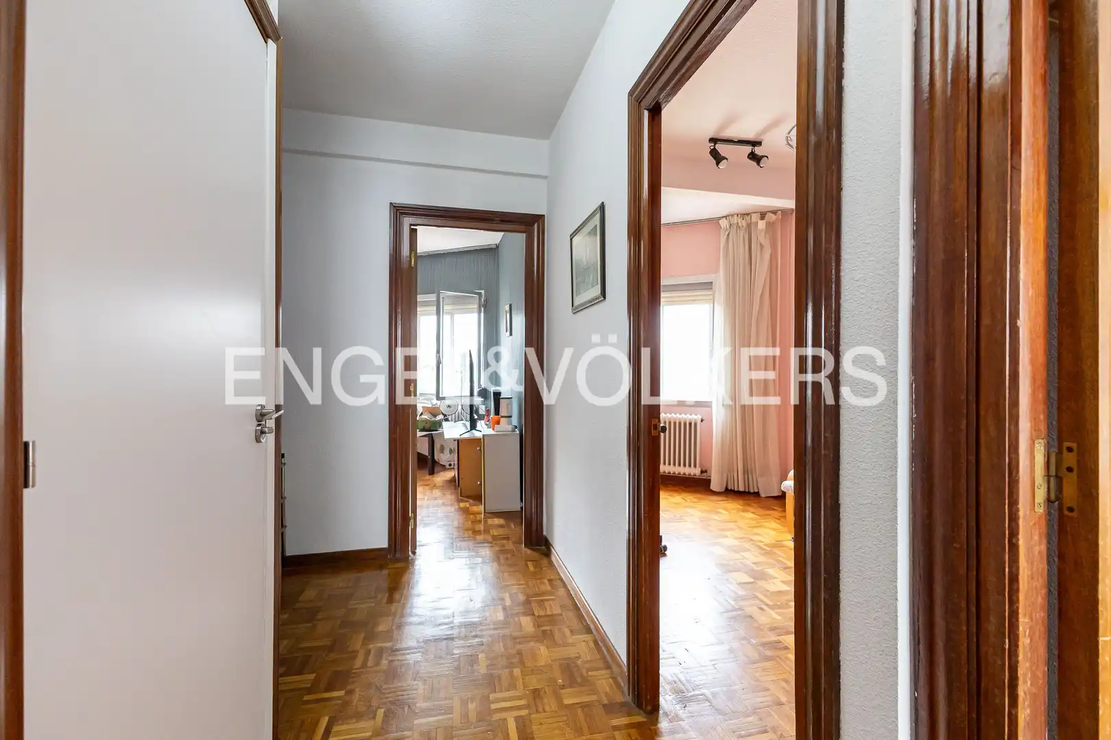 Maisonette zum Verkauf in Madrid mit Klimaanlage, Heizung und Parkett