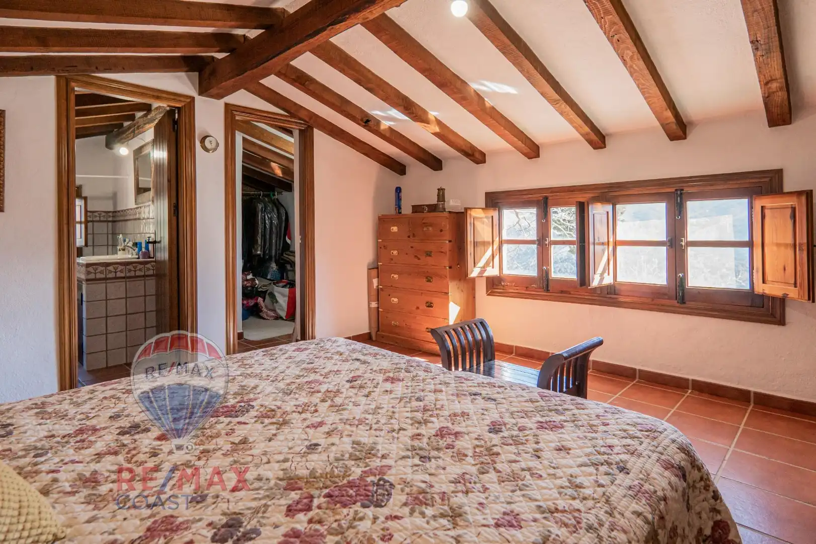 Habitación de Finca rústica en venta en Jubrique con Jardín privado, Terraza y Piscina