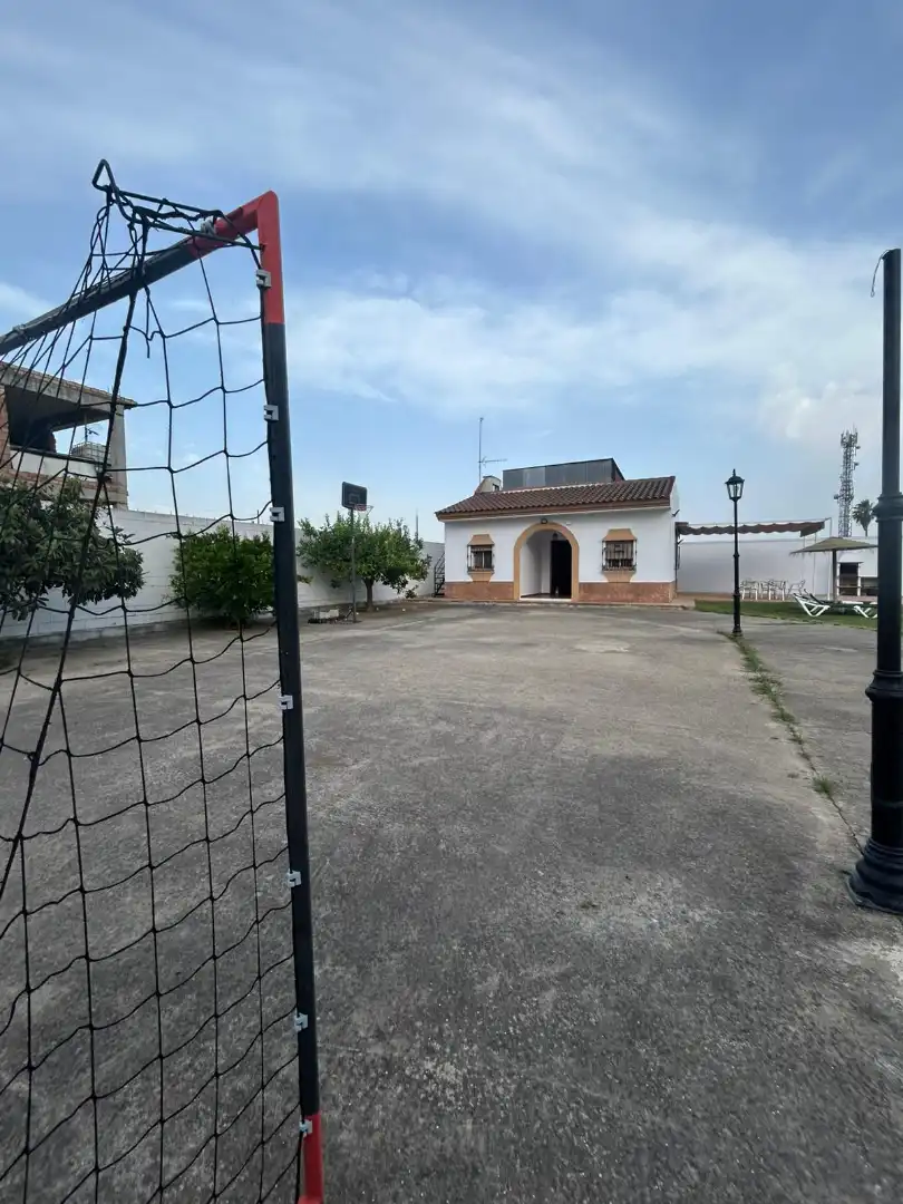 Detached house with pool for sale in Villaverde del Río, imagen 12