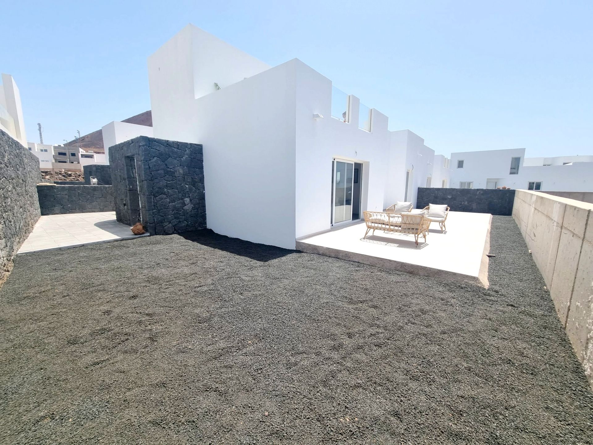 Vista exterior de Casa o xalet en venda en Teguise amb Jardí privat, Terrassa i Forn