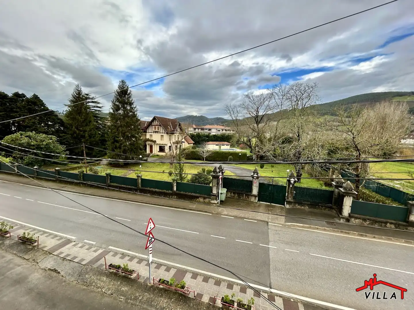 Vista exterior de Piso en venta en Ampuero con Calefacción
