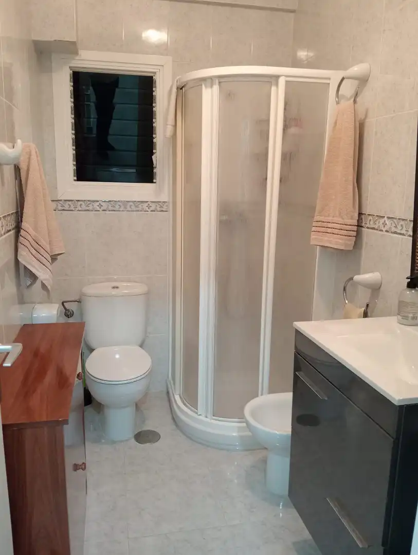 Bany de Pis en venda en Guillena amb Aire condicionat, Terrassa i Piscina comunitària