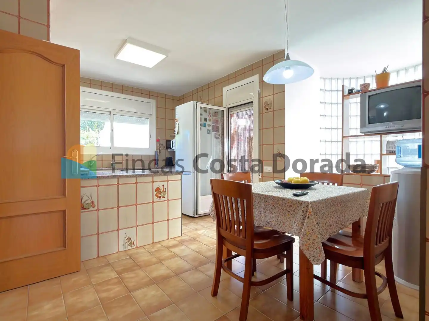 Kitchen of Houses for sale in Cubelles  with Air Conditioner, Private garden and Parquet flooring