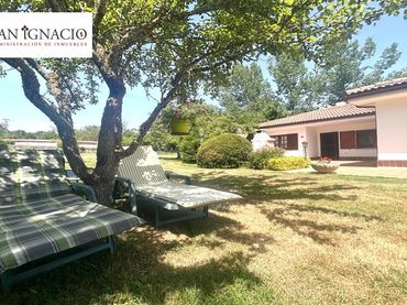 Casa con jardín en venta en Merindad de Montija