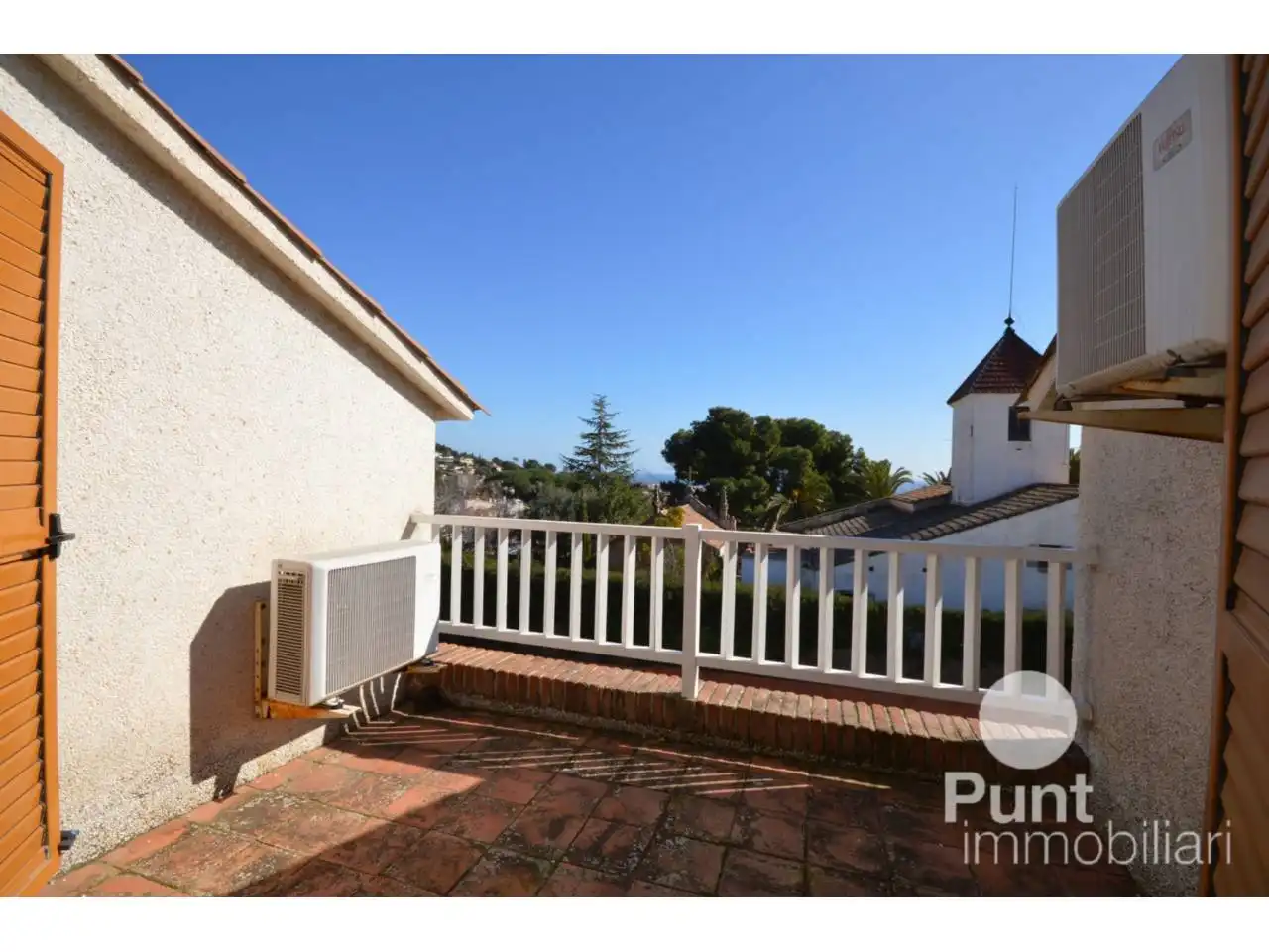 Exterior view of Detached homes for sale in Premià de Dalt  with Air Conditioner, Heating and Private garden