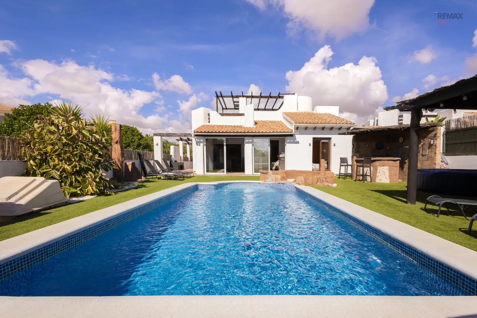 Piscina de Casa o chalet en venta en Las Salinas