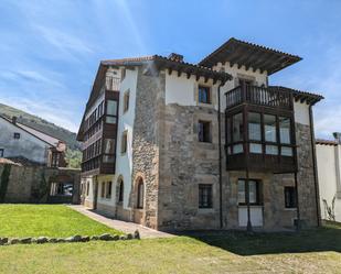 Vista exterior de Pis en venda en Bárcena de Pie de Concha amb Calefacció