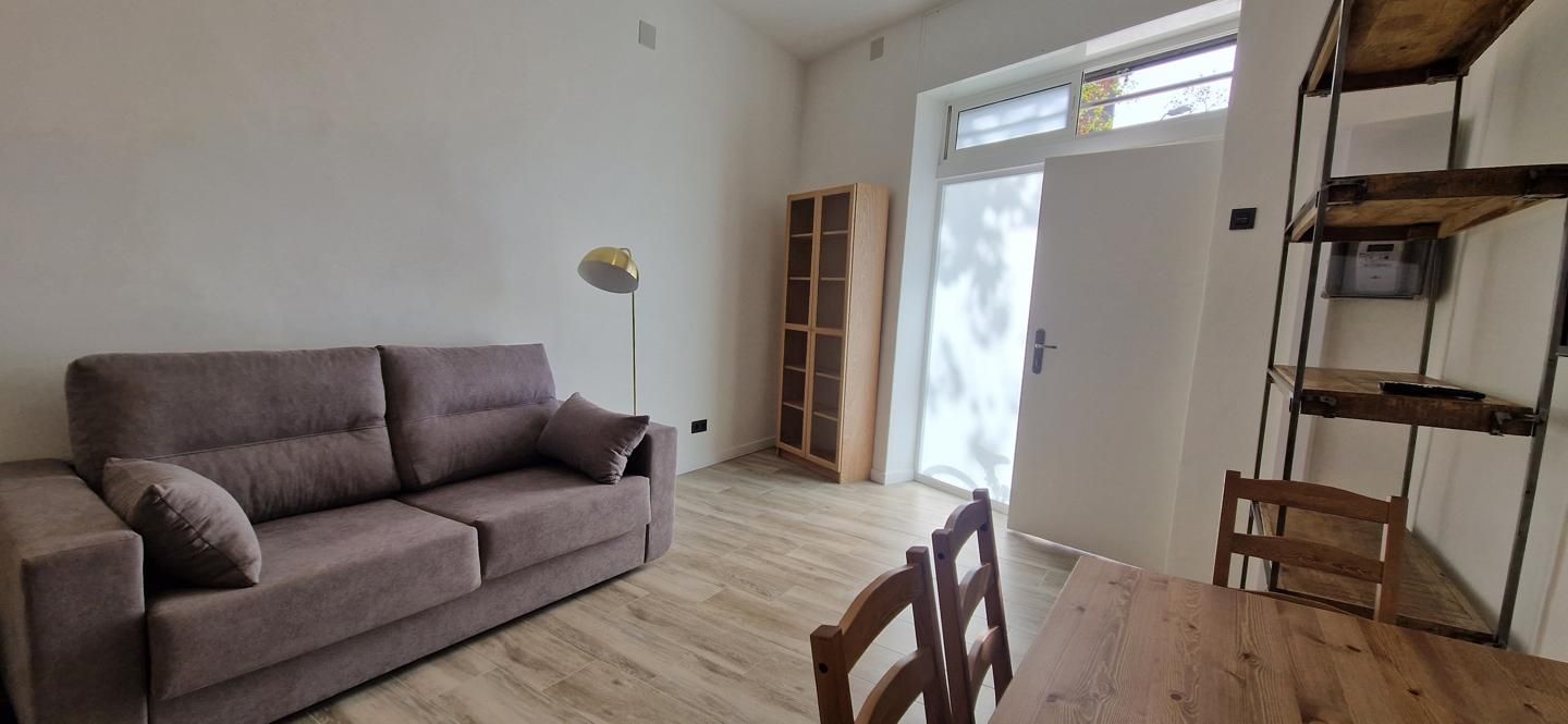Sala d'estar de Estudi en venda en  Barcelona Capital amb Aire condicionat i Moblat