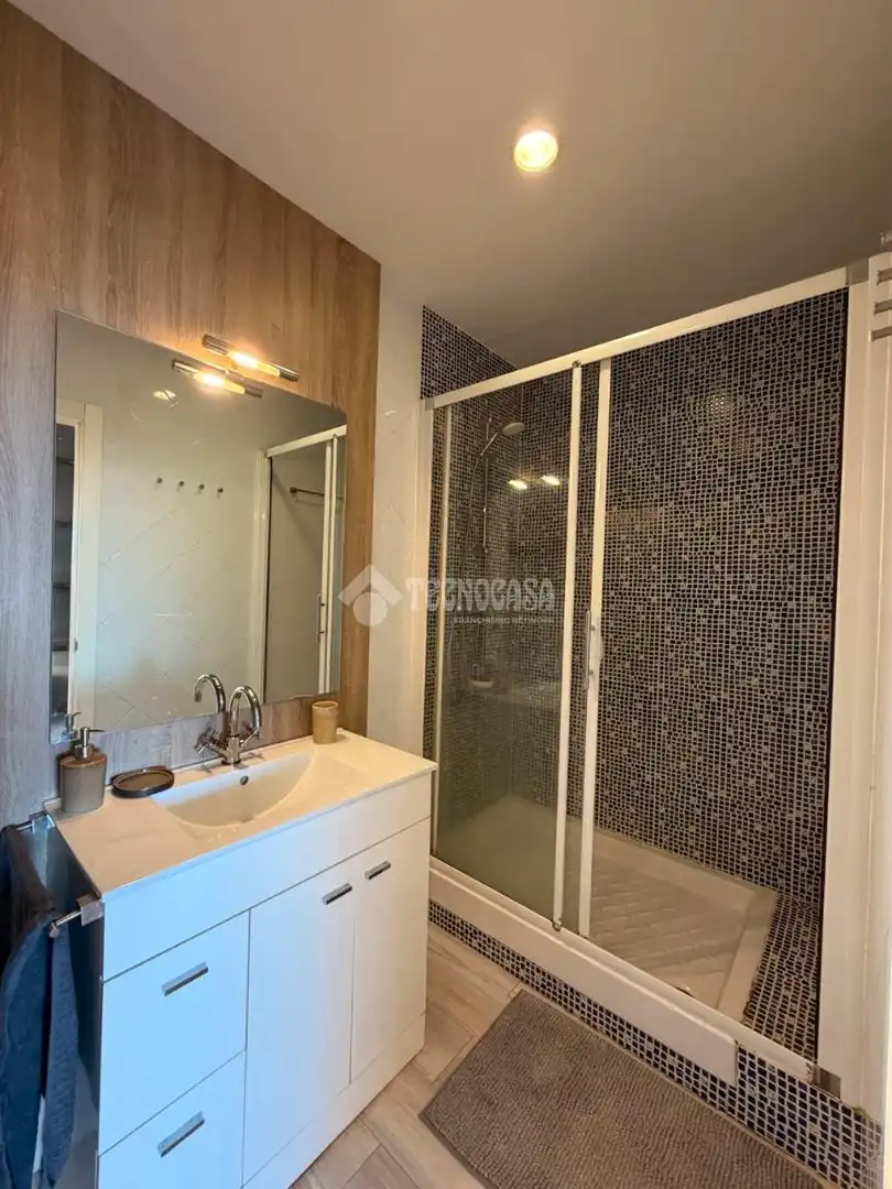 Baño de Piso en venta en Madrid con Aire acondicionado y Calefacción