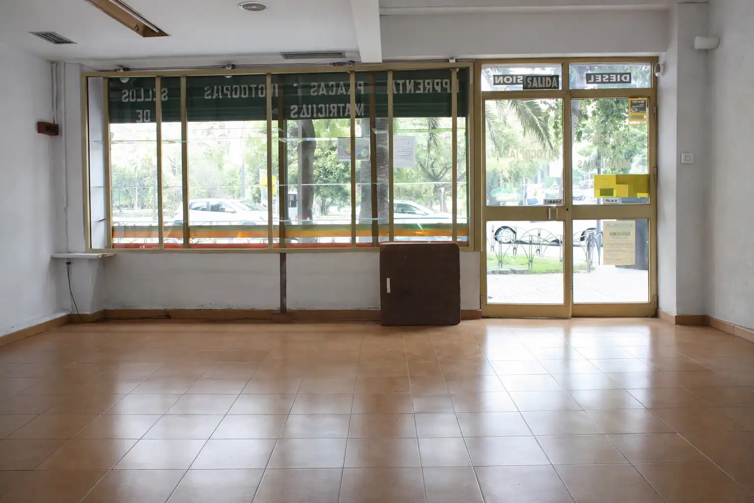 Local comercial en alquiler en AURORA 51, imagen 3
